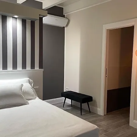 Bed & Breakfast 18 Dante Luxury Cagliari