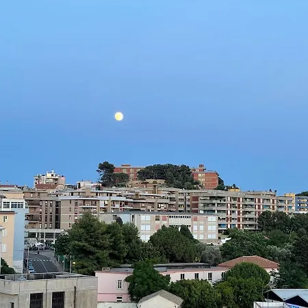 18 Dante Luxury Panzió Cagliari