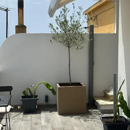 18 Dante Luxury Bed & Breakfast