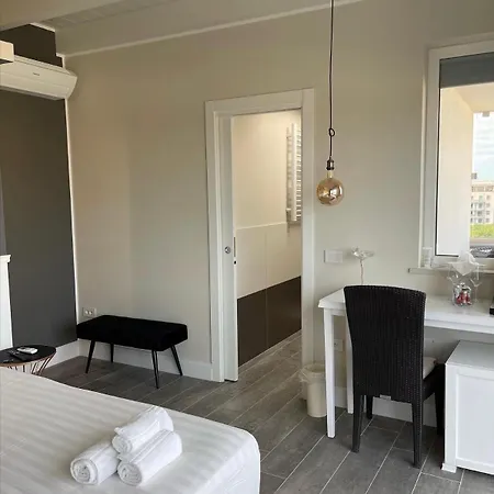 Bed & Breakfast 18 Dante Luxury 4*