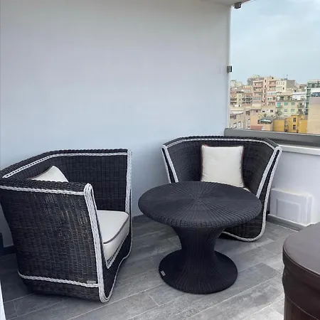 Bed & Breakfast 18 Dante Luxury Cagliari