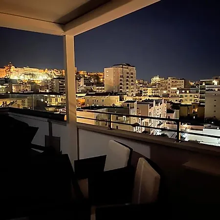 18 Dante Luxury Couette-café 4*