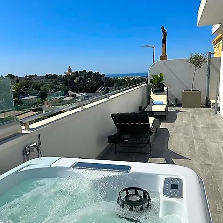 18 Dante Luxury 4* カリアリ